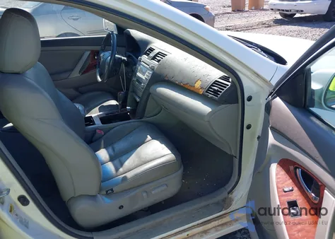 2009 Toyota Camry Xle z USA, uszkodzony, nr VIN 4T1BE46KX9U909875